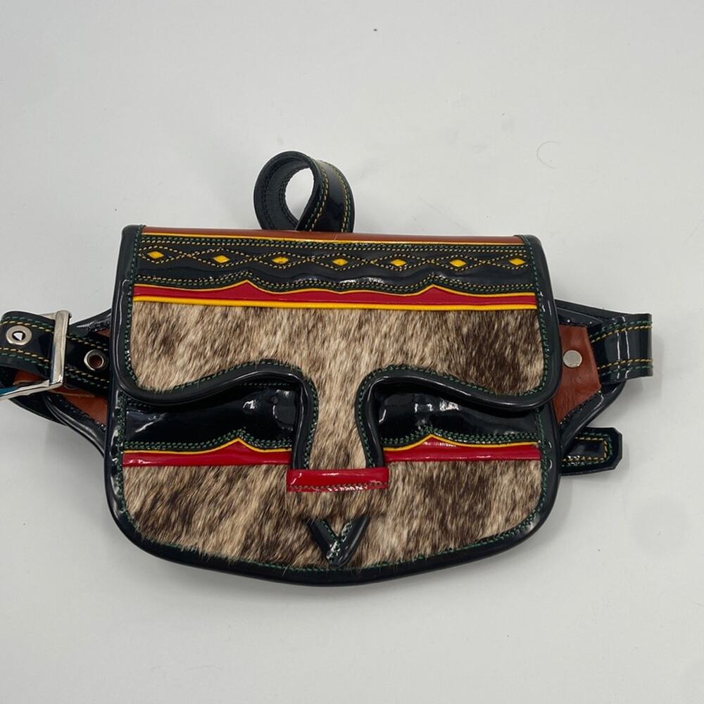 Guarniel leria jerico r.dario agudelo leather hair hide belt bag